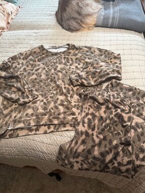 Women’s Taupe Leopard-Print Jogger Pants - Casual Track Sweatpants